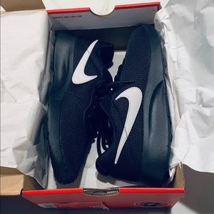 Women’s Nike Tanjun Shoes 7.5
